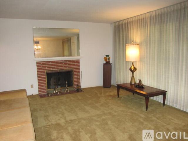 4 BR, 2 BA Apartment 1220 West Mendocino Avenue, Stockton, CA 95204