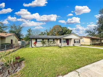 4 BR, 2 BA Apartment 122 Drew Avenue, Sanford, FL 32771