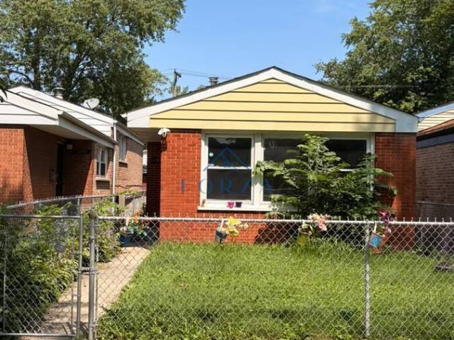 4 BR, 2 BA Apartment 1248 W 108th Pl, Chicago, IL 60643