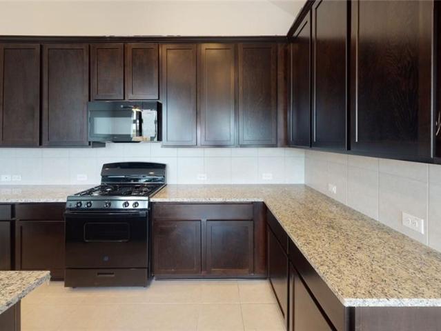 4 BR, 2 BA Apartment 125 Camella Street, Liberty Hill, TX 78642