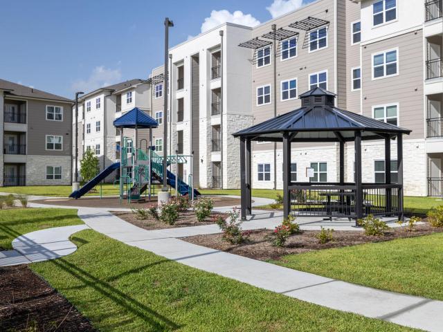 4 BR, 2 BA Apartment 12620 Eastex Fwy Unit 5310, Houston, TX 77039