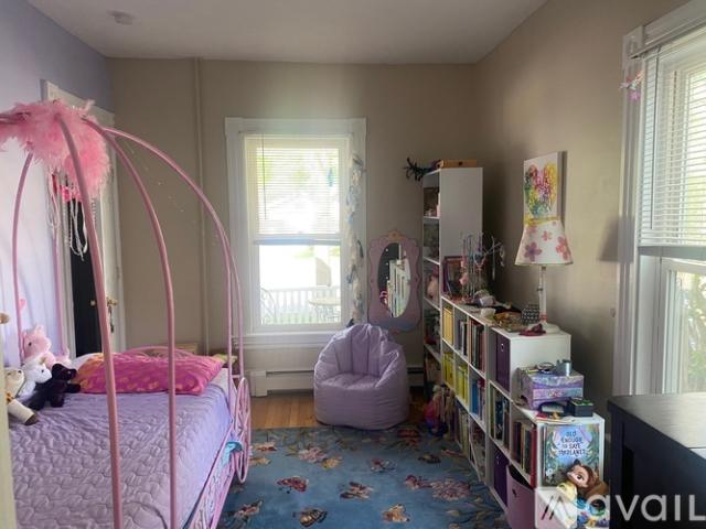 4 BR, 2 BA Apartment 12 Seventh St, Bangor, ME 04401