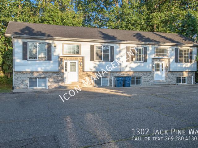 4 BR, 2 BA Apartment 1302 Jack Pine Way, Kalamazoo, MI 49006