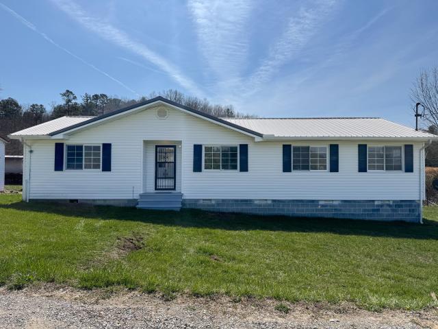 4 BR, 2 BA Apartment 130 Hunley Acres, Speedwell, TN 37870