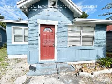 4 BR, 2 BA Apartment 1311 Prescott St S, St Petersburg, FL 33712