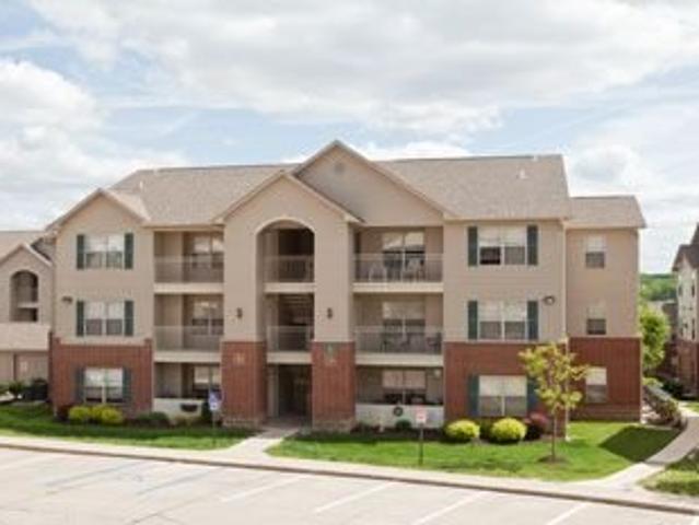 4 BR, 2 BA Apartment 1 Chapel Ridge Circle, Marion, IA 52302