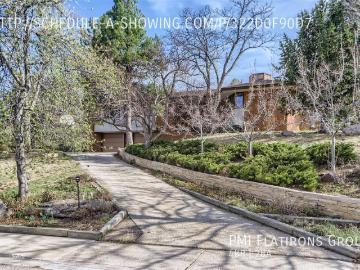 4 BR, 2 BA Apartment 2440 Kohler Dr, Boulder, CO 80305