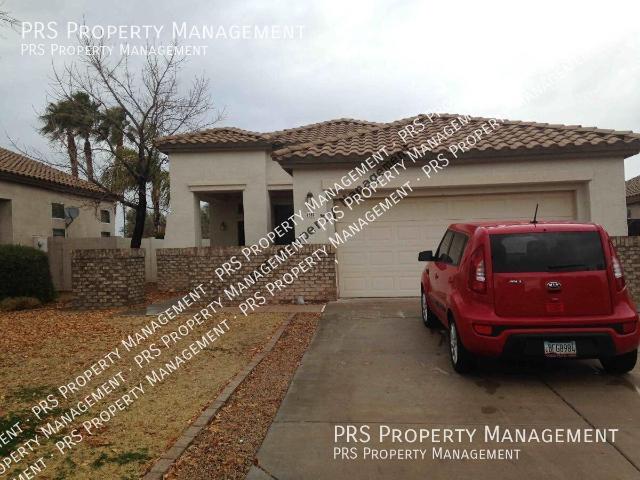 4 BR, 2 BA Apartment 2592 E Brooks St, Gilbert, AZ 85296