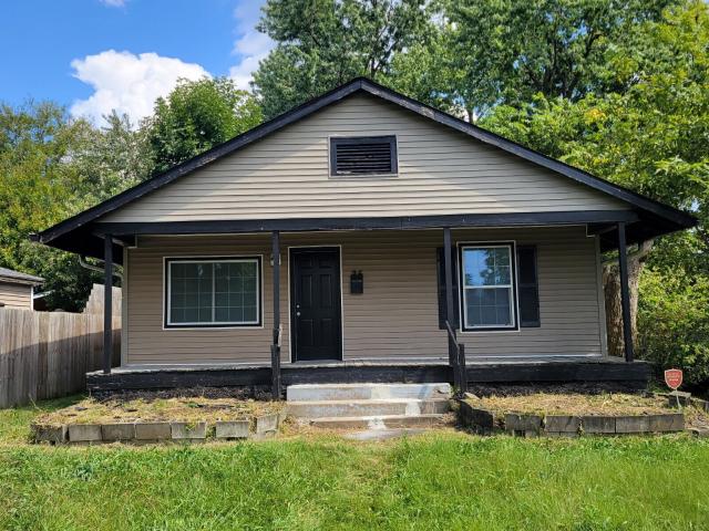 4 BR, 2 BA Apartment 25 South Catherwood Avenue, Indianapolis, IN 46219
