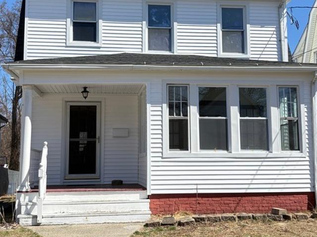 4 BR, 2 BA Apartment 273 A Peck Ave, West Haven, CT 06516