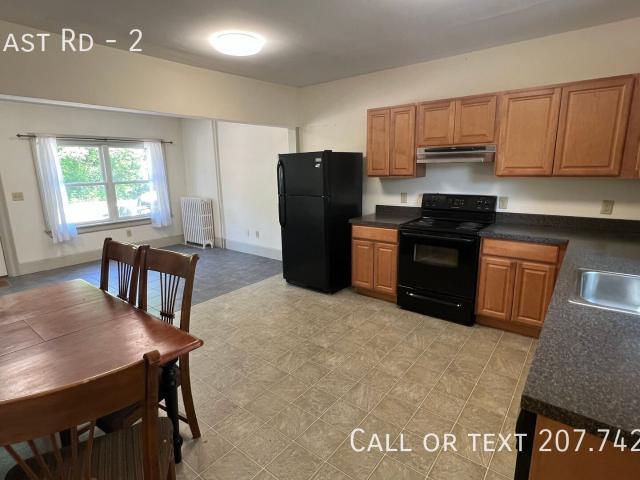 4 BR, 2 BA Apartment 277 Mast Rd, Durham, NH 03824