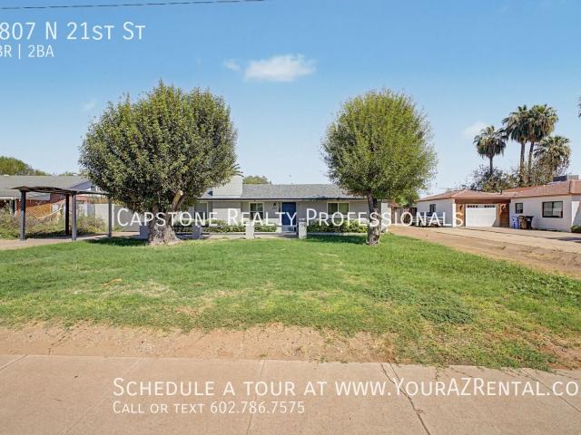 4 BR, 2 BA Apartment 2807 N 21st St, Phoenix, AZ 85006