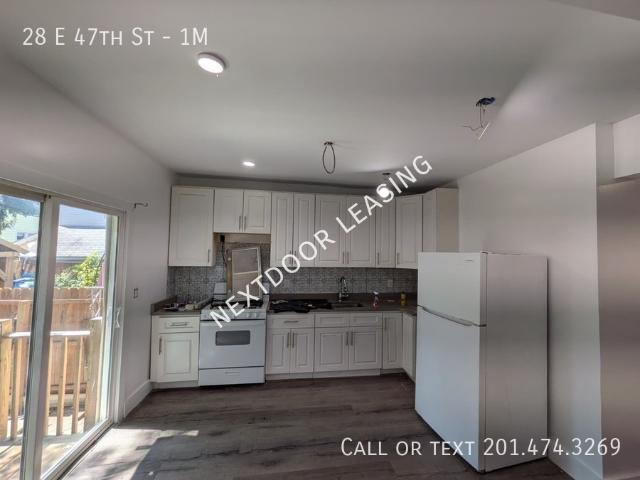 4 BR, 2 BA Apartment 28 E 47th St, Bayonne, NJ 07002