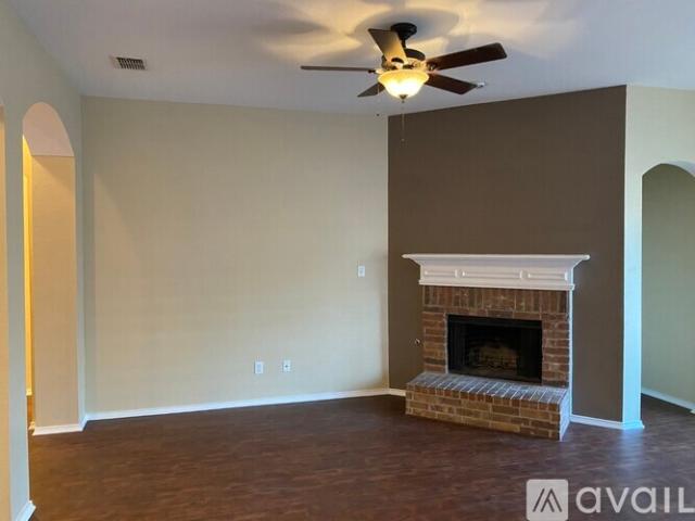 4 BR, 2 BA Apartment 292 Plum Tree Dr, Rockwall, TX 75087