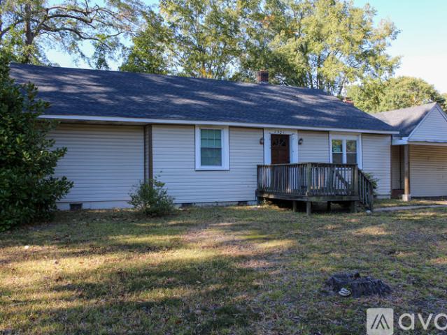 4 BR, 2 BA Apartment 2951 Courthouse Rd, Hopewell, VA 23860