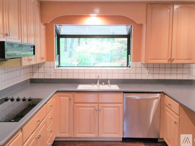 4 BR, 2 BA Apartment 29 Thorndale Place, Moraga, CA 94556