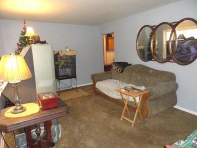 4 BR, 2 BA Apartment 201 Buena Vista Ave, Columbus, OH 43228