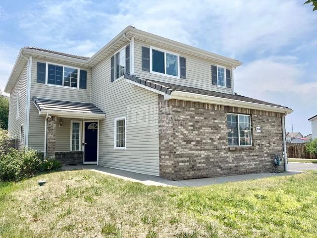 4 BR, 2 BA Apartment 20300 E 40th Ave, Denver, CO 80249