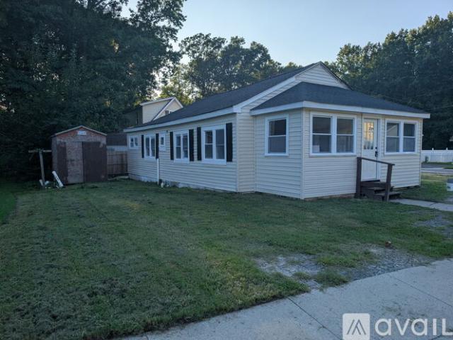 4 BR, 2 BA Apartment 207 North Memorial Drive, Delmar, DE 19940