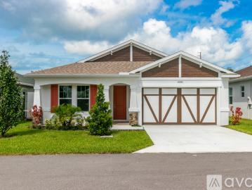 4 BR, 2 BA Apartment 2090 Paragon Circle E, Clearwater, FL 33755