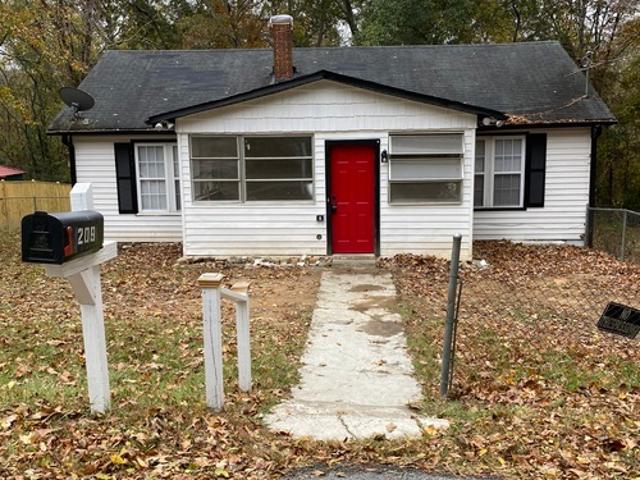 4 BR, 2 BA Apartment 209 West Church Street, Rockmart, GA 30153