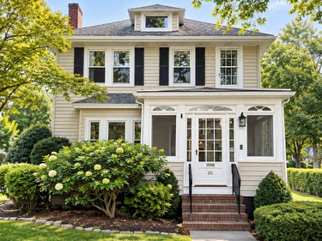 4 BR, 2 BA Apartment 20 Adella Avenue, Newton, MA 02465