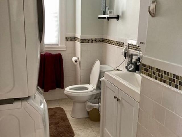 4 BR, 2 BA Apartment 20 Grove Street, Unit 3, Providence, RI 02909