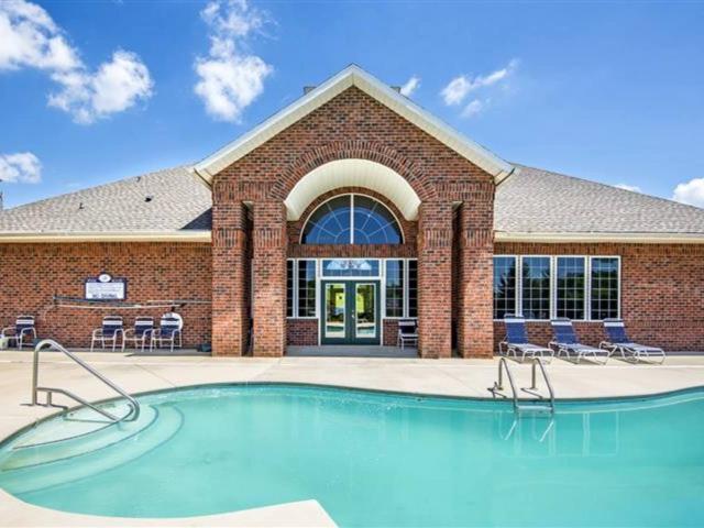4 BR, 2 BA Apartment 2101 Windrush Court Unit 2161, Statesville, NC 28625