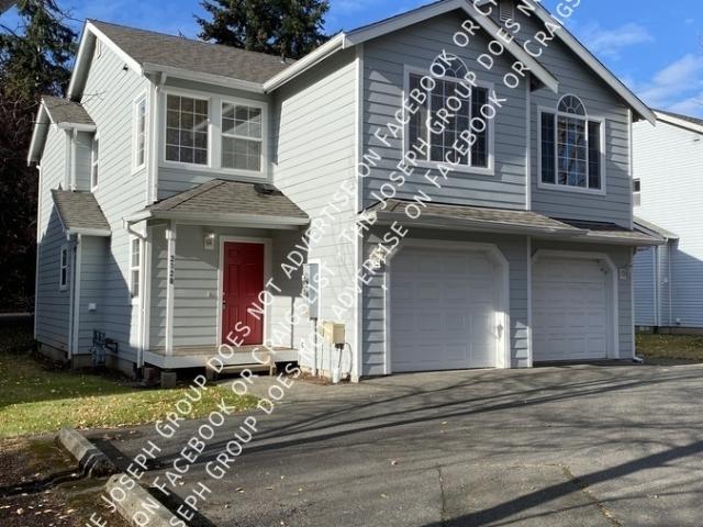 4 BR, 2 BA Apartment 2110 Harris Ave, Bellingham, WA 98225