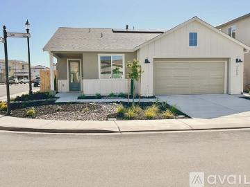 4 BR, 2 BA Apartment 2174 Silk Avenue, Manteca, CA 95337