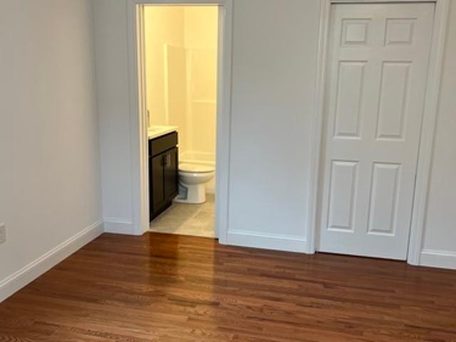 4 BR, 2 BA Apartment 220 Carleton Street Apt 1, Lawrence, MA 01843