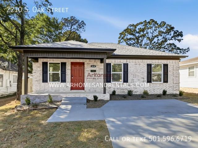 4 BR, 2 BA Apartment 2210 S. Oak Street, Little Rock, AR 72204