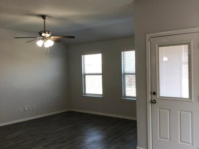 4 BR, 2 BA Apartment 2225 Denmark Lane, Fort Worth, TX 76108