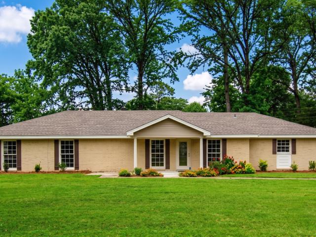 4 BR, 2 BA Apartment 2257 Carter Hill Rd, Montgomery, AL 36106