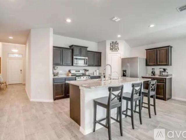 4 BR, 2 BA Apartment 2304 Stallings Road, Fort Worth, TX 76108