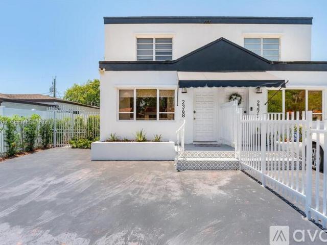 4 BR, 2 BA Apartment 2368 SW 26th St, Unit A, Miami, FL 33133
