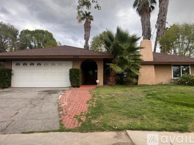 4 BR, 2 BA Apartment 2385 Peacock Ave, Highland, CA 92346