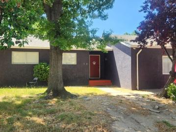 4 BR, 2 BA Apartment 3436 Gates Way, Sacramento, CA 95832