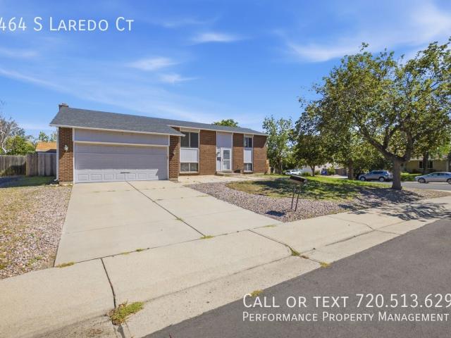 4 BR, 2 BA Apartment 3464 S Laredo Ct, Aurora, CO 80013