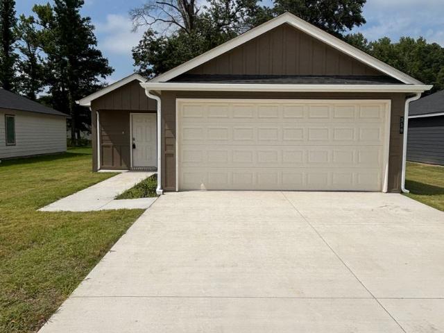 4 BR, 2 BA Apartment 350 Moonlight Graham Blvd, Ward, AR 72176