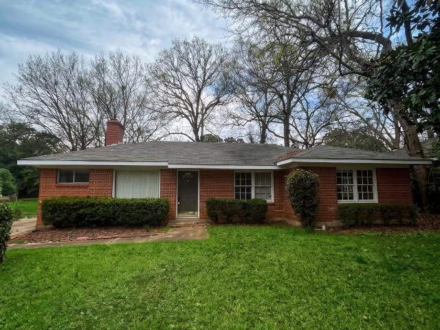 4 BR, 2 BA Apartment 3575 N Wareingwood Dr, Montgomery, AL 36109