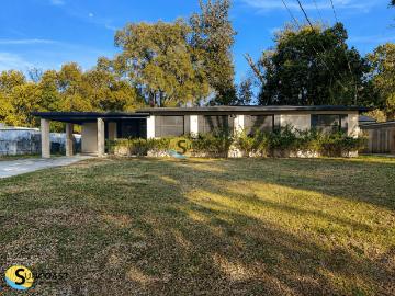 4 BR, 2 BA Apartment 3721 Colebrooke Dr, Jacksonville, FL 32210