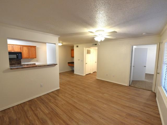 4 BR, 2 BA Apartment 3751 Eagle Cliff Drive Unit 04 421, Norman, OK 73072