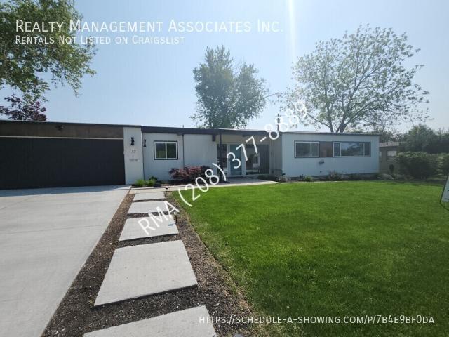 4 BR, 2 BA Apartment 37 S Mesa Vista Dr, Boise, ID 83705