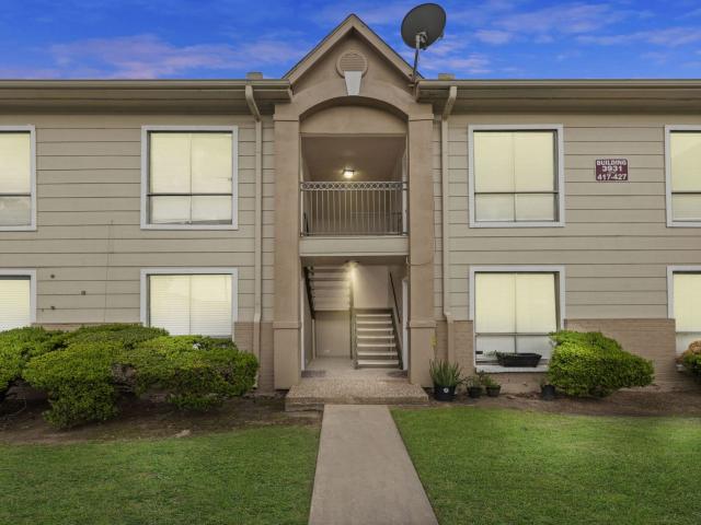 4 BR, 2 BA Apartment 3954 Arlington Square Drive Unit 98, Houston, TX 77034