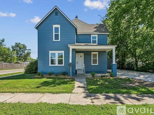 4 BR, 2 BA Apartment 301 Southwest 3rd Street, Newton, KS 67114