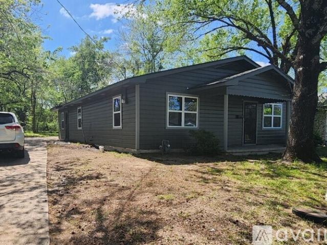 4 BR, 2 BA Apartment 306 Calvert Street, Sulphur Springs, TX 75482