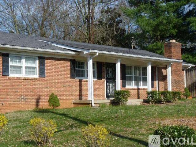 4 BR, 2 BA Apartment 324 Gatewood Ave, Bowling Green, KY 42101