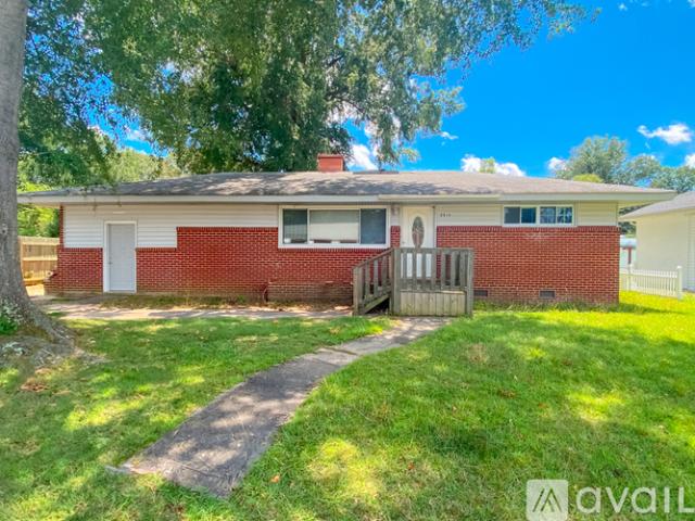 4 BR, 2 BA Apartment 3314 Ivor St, Hopewell, VA 23860