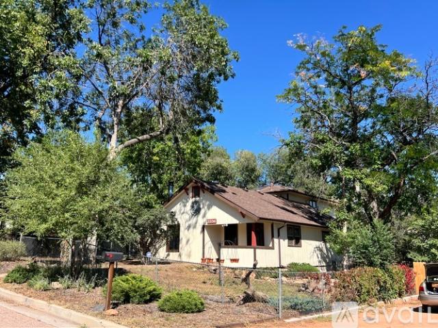4 BR, 2 BA Apartment 3336 W Kiowa St, Colorado Springs, CO 80904
